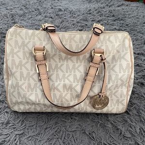 Michael Kors Doctor Bag